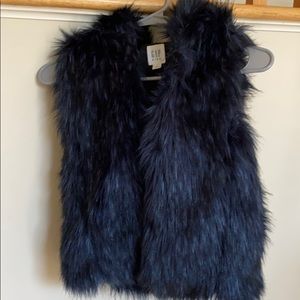 Gap kids, faux-fur hooded, dark blue vest